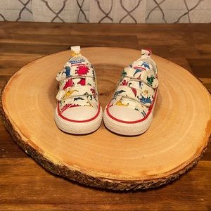 LIKE NEW DINO CONVERSE